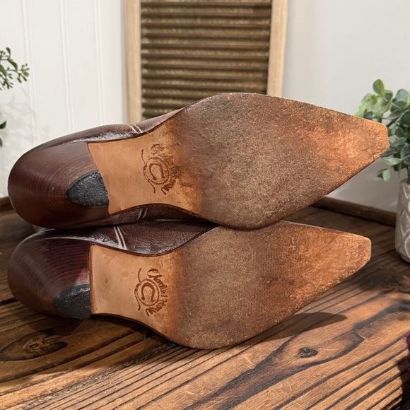 LUCCHESE WOMEN'S HANDMADE AUGUSTA FULL QUILL OSTRICH WESTERN BOOTS - SNIP TOE - Picture 7 of 10